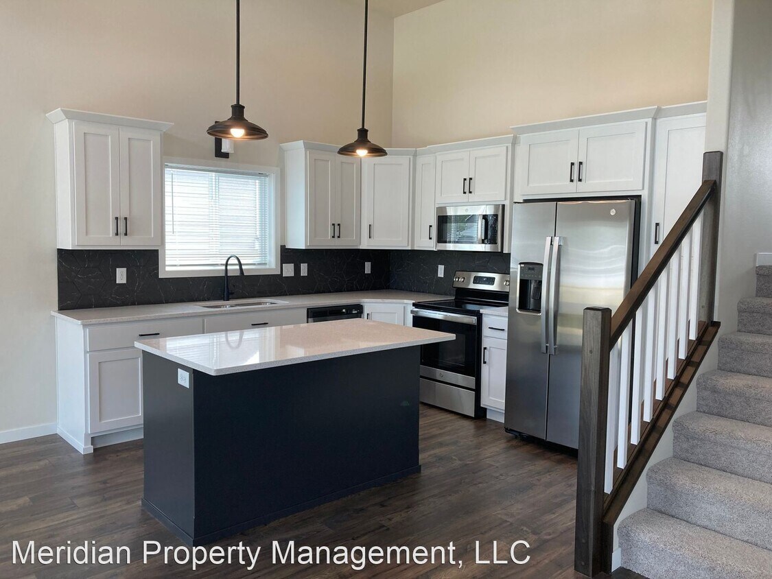 Primary Photo - 3 br, 3 bath House - 6055 8th St W