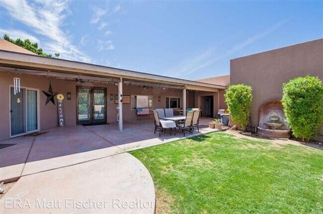 Building Photo - 4 br, 3 bath House - 3099 S Arizona Avenue
