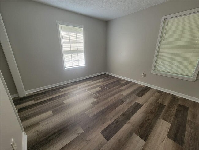 Foto del edificio - 4750 West Dr