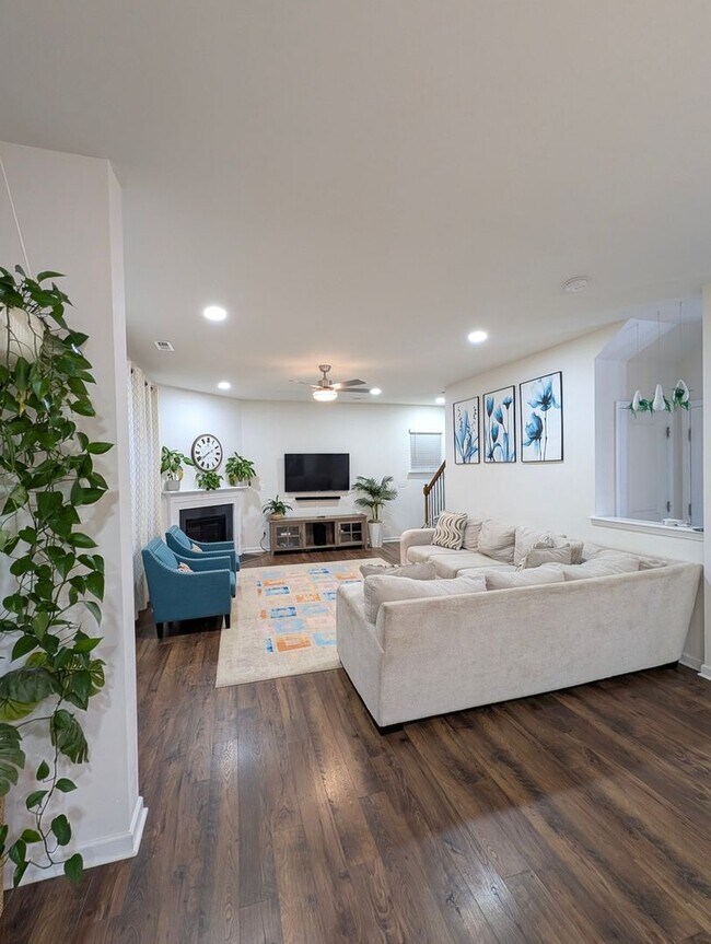 Foto del edificio - 5013 Jamie Sloop Ln