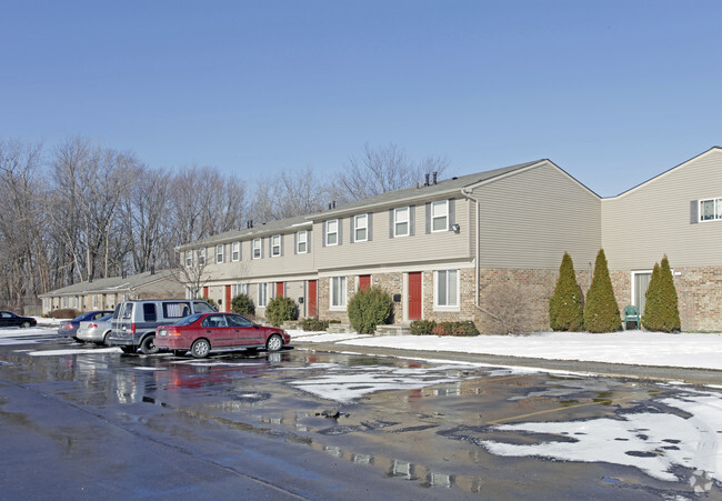 Building Photo - Oxford Square Townhomes