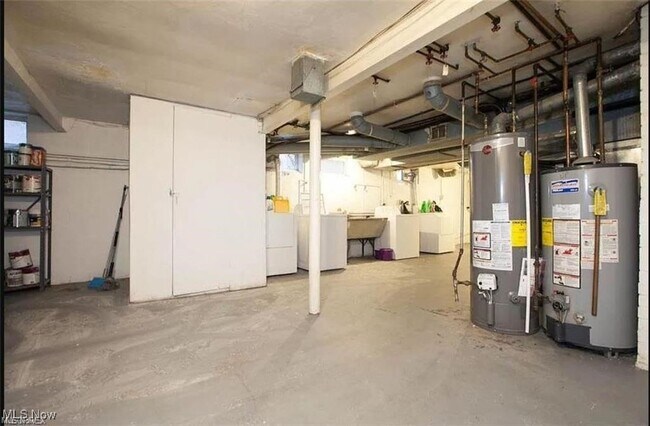 Foto del edificio - 3006 Warrensville Center Rd