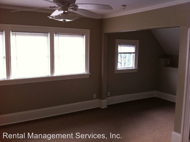 Foto del edificio - 1834 NE 38th Ave