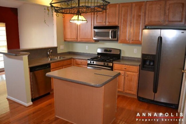 Building Photo - 2427 Knapps Way