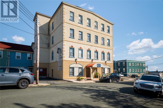 Building Photo - 22 Flavin St