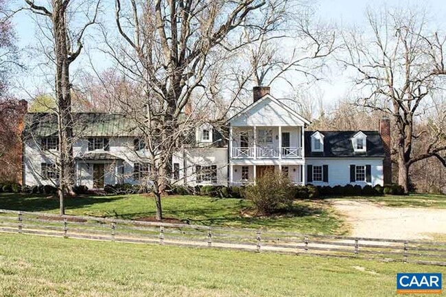 Building Photo - 915 Campbell Rd