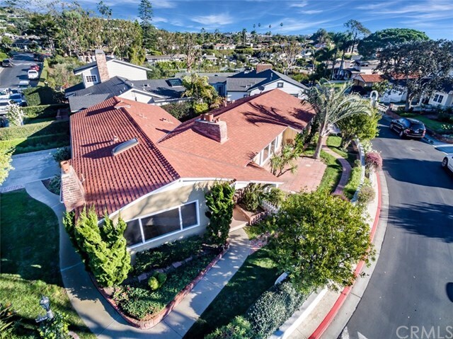 Building Photo - 44 S La Senda Dr