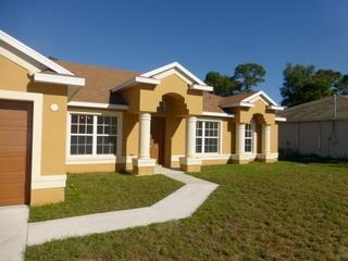Building Photo - 425 SE Starfish Ave