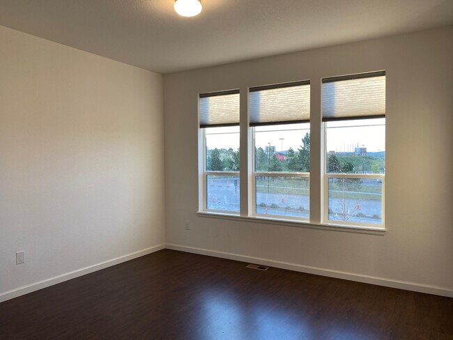 Building Photo - 2588 Meadows Blvd