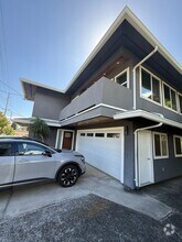 Building Photo - 2134 Kanealii Ave