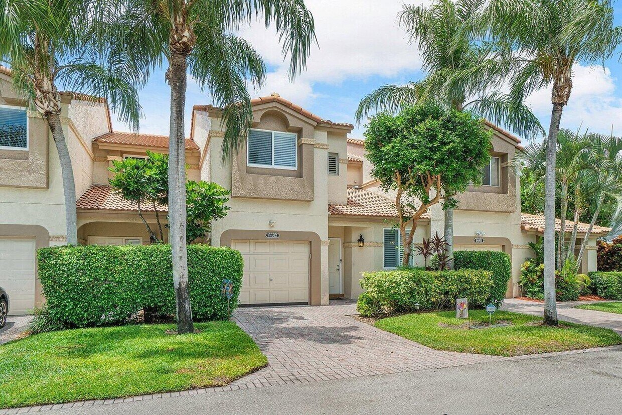 6682 Via Regina, Boca Raton, FL 33433 Condo for Rent in Boca Raton