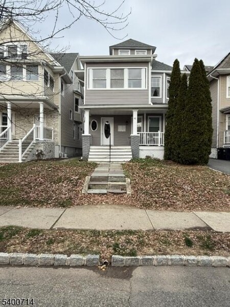 Primary Photo - 42 N Willow St