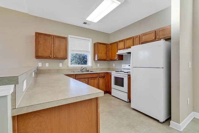Building Photo - Berkshire Forest Community