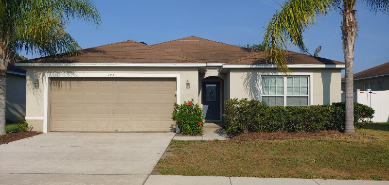 Foto principal - 1745 Strathmore Cir