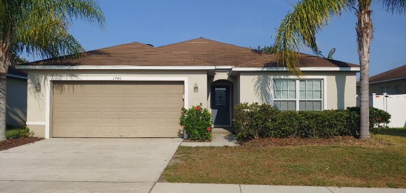 Primary Photo - 1745 Strathmore Cir