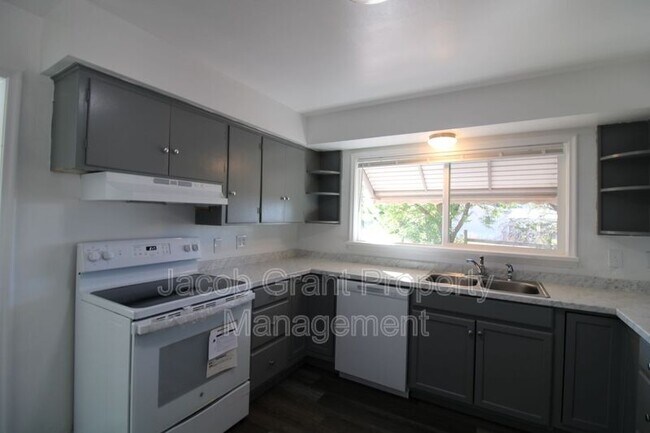 Foto del edificio - 8077 N Yellowstone Hwy