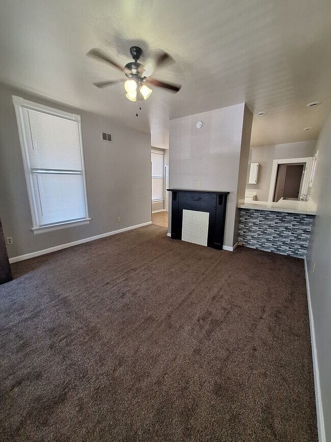 Foto del edificio - 207 E Southern Ave