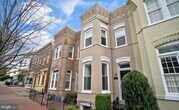 Foto principal - 1319 35th St NW