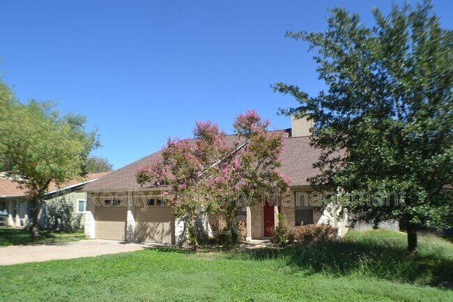 Foto del edificio - 4506 Adelphi Ln