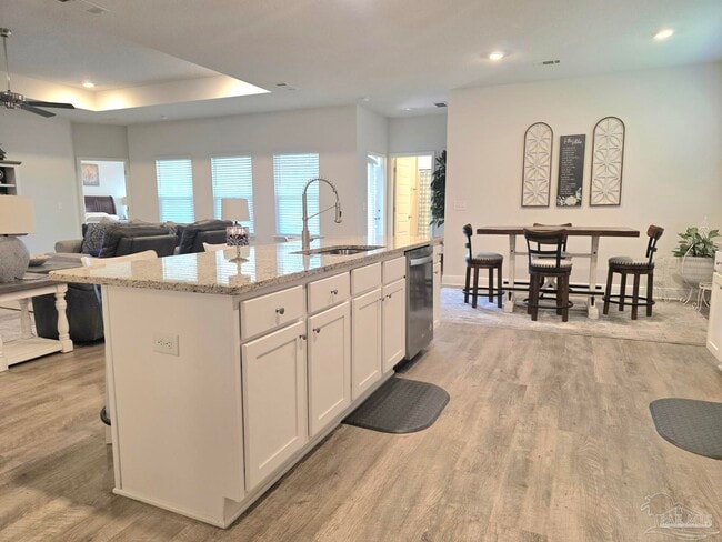 Building Photo - 8055 Silver Maple Dr