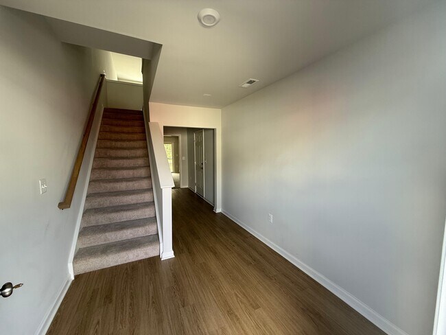 Foto del edificio - 449 Burden Drive , Glen Allen VA, 23060