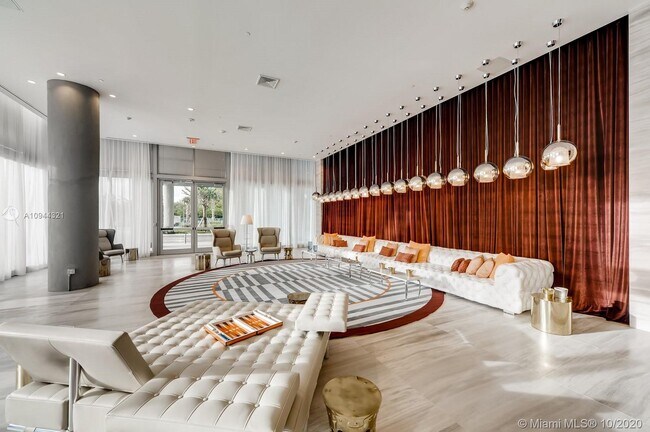Foto del edificio - 1800 NW 136th Ave