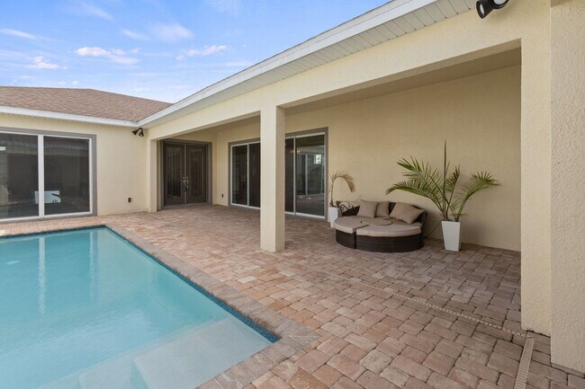 Foto del edificio - 8297 Ivy Stark Blvd