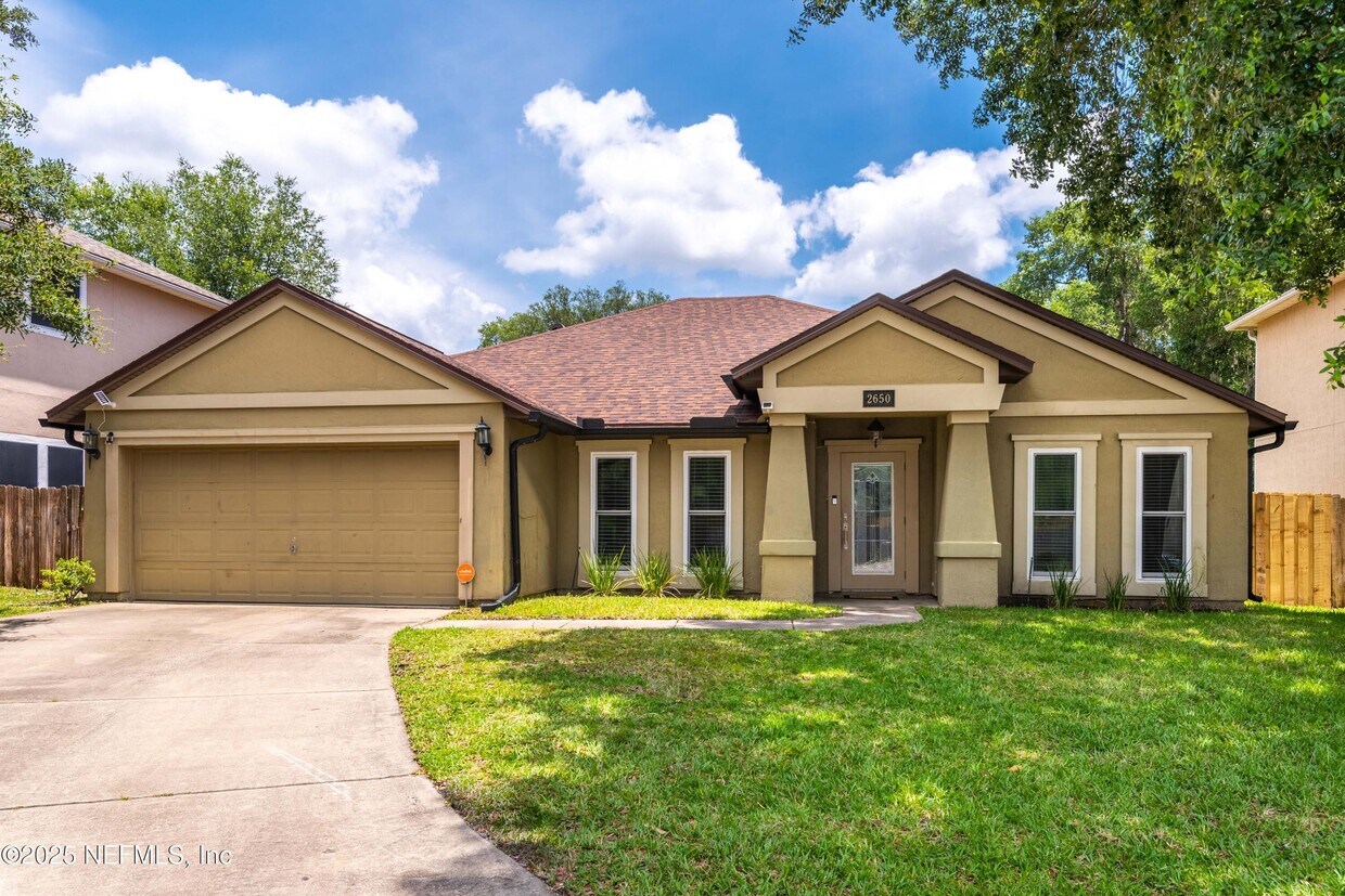 Foto principal - 2650 Kermit Ct