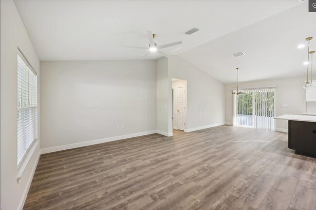Foto del edificio - 10675 N Adler Dr