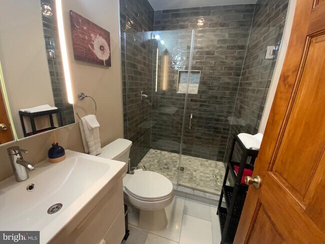 Foto del edificio - 1837 16th St NW