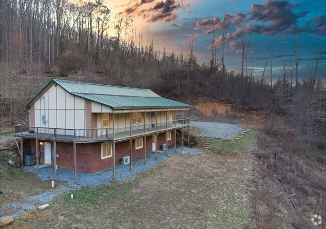 Building Photo - 68 Iceburg Ln