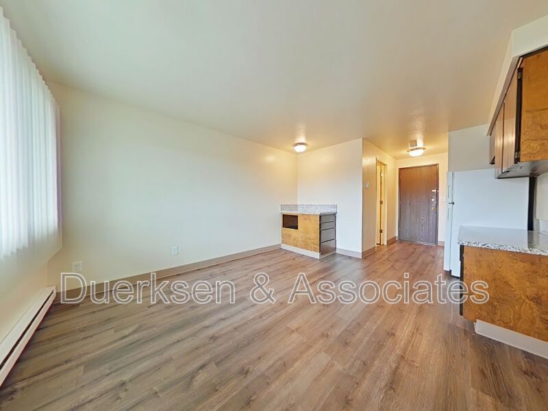 697 Jefferson St SE Unit 5, Albany, OR 97321 Condo for Rent in Albany, OR