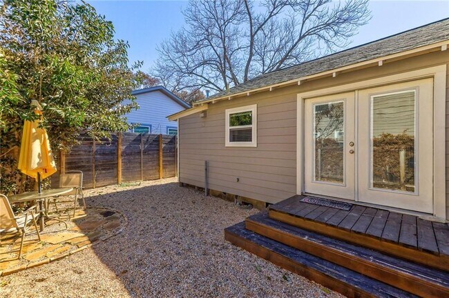 Building Photo - 5101 Woodrow Ave