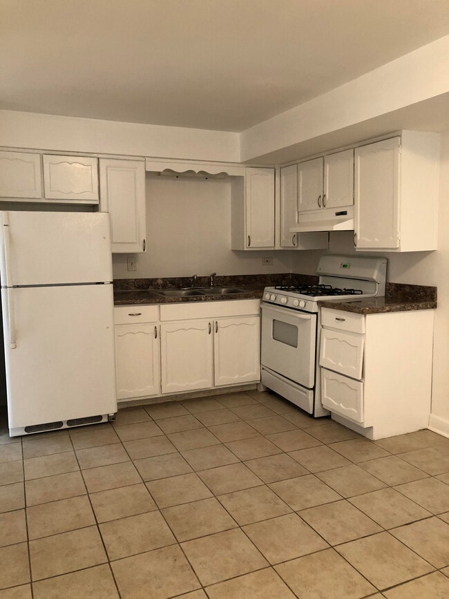 Foto del edificio - 7005 W Gunnison St