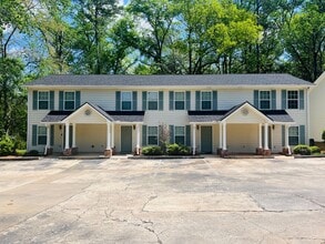 Building Photo - 605 Wilburn Ave