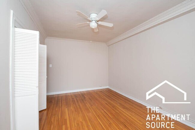 Foto del edificio - 1365 W Estes Ave