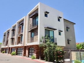 Building Photo - 3233 N 70th St