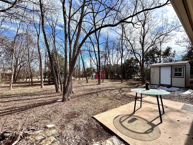 Foto del edificio - 510 Powell Dr