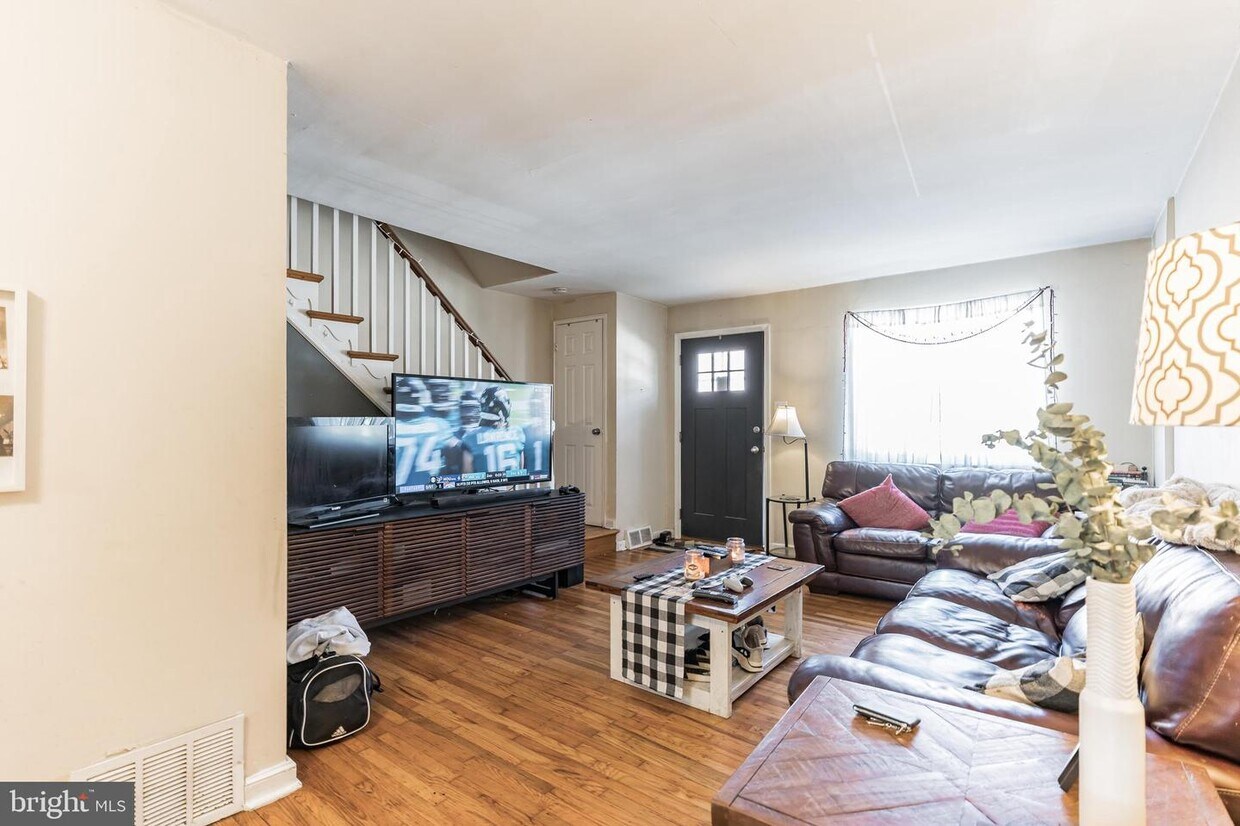 3582 Cresson St, Philadelphia, PA 19129 Townhome Rentals in