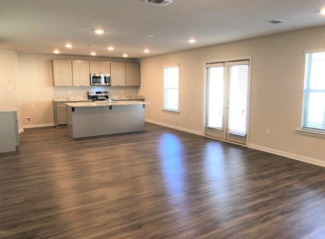 Foto del edificio - 9050 Bellewood Pl