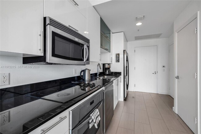 Foto del edificio - 60 SW 13th St