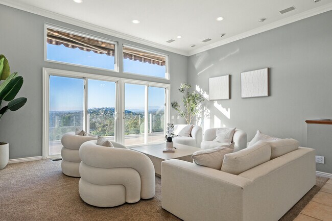 Building Photo - 11141 Limetree Dr