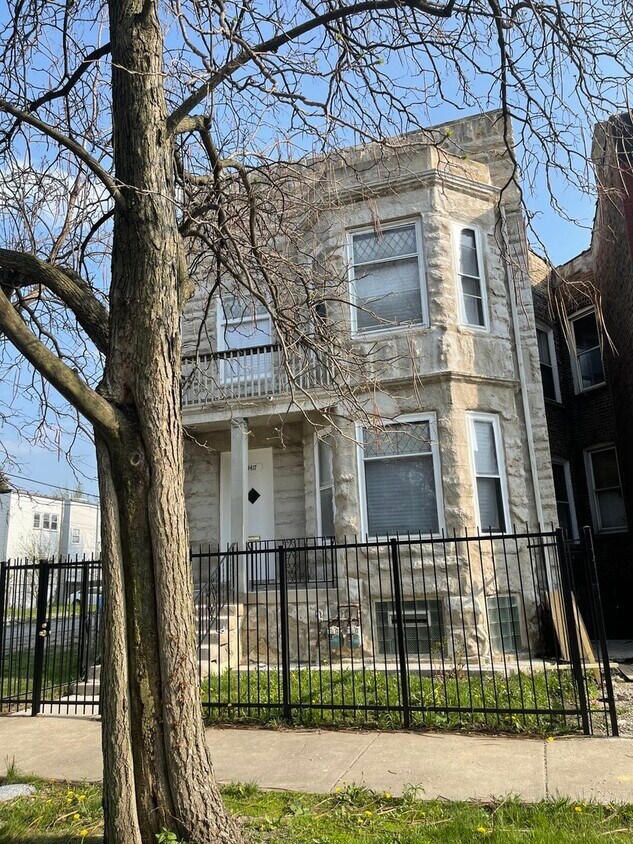 Primary Photo - 4417 W Gladys Ave