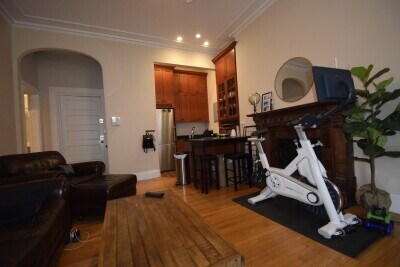 Building Photo - 384 Marlborough St
