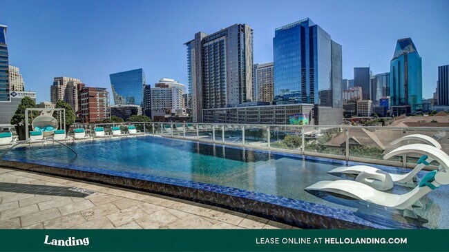 Foto del edificio - 2500 N Houston St
