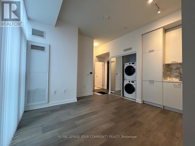 Building Photo - 38-538 Honeycrisp Cres