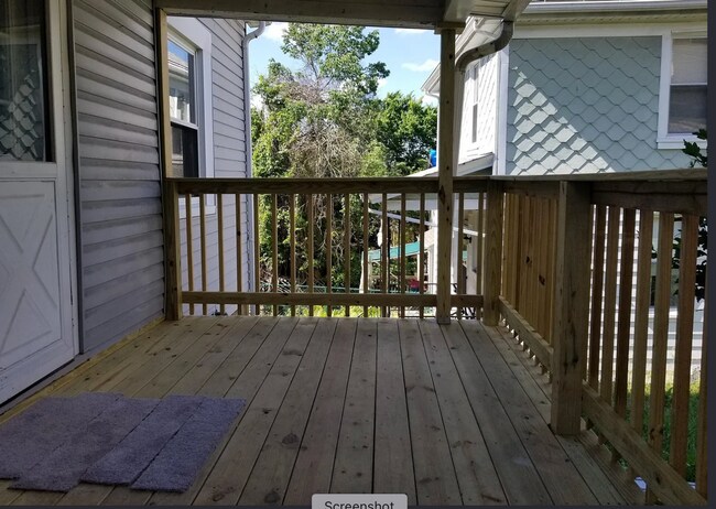 Building Photo - Adorable 3 Bedroom Home for RENT in Beechview