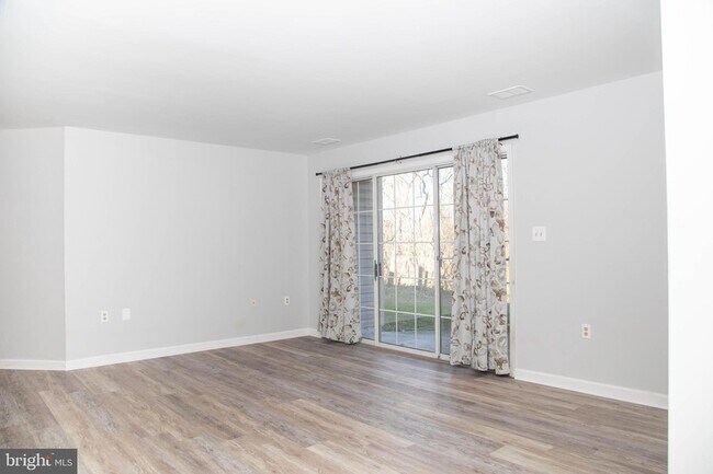 Foto del edificio - 104-103 Timberlake Terrace