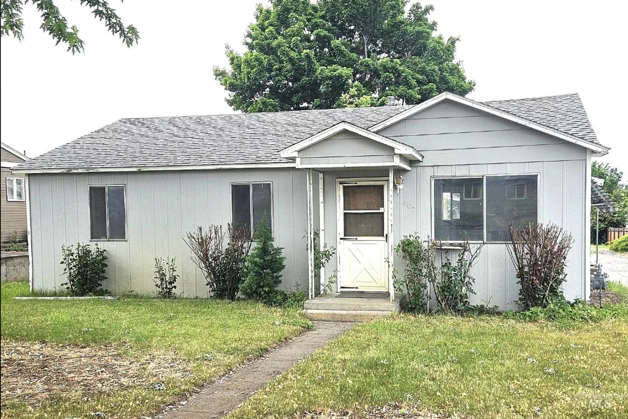 Primary Photo - Updated home in the Lewiston Orchards