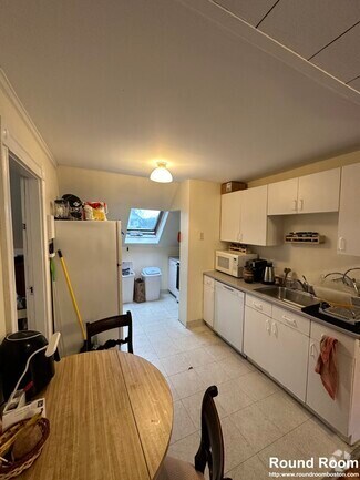 Building Photo - 50 Brainerd Rd